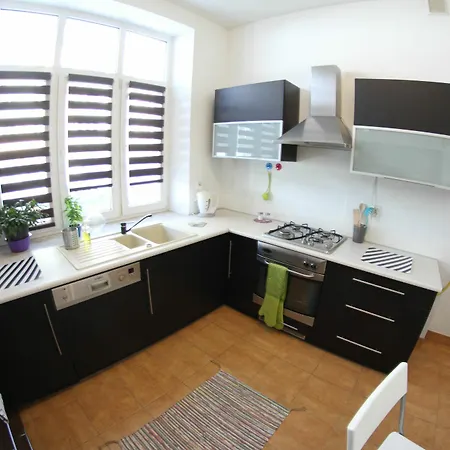 Downtown Apartment *